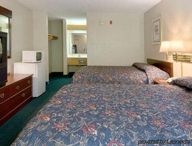 Super 8 By Wyndham *