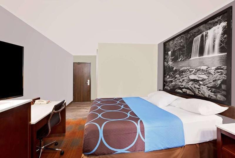 Hotel Super 8 By Wyndham Fayetteville